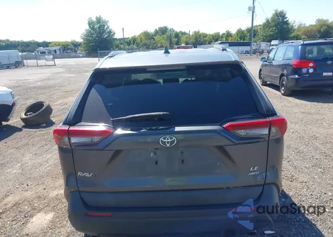 2019 Toyota Rav4 Le z USA, uszkodzony, nr VIN 2T3G1RFV4KC025969